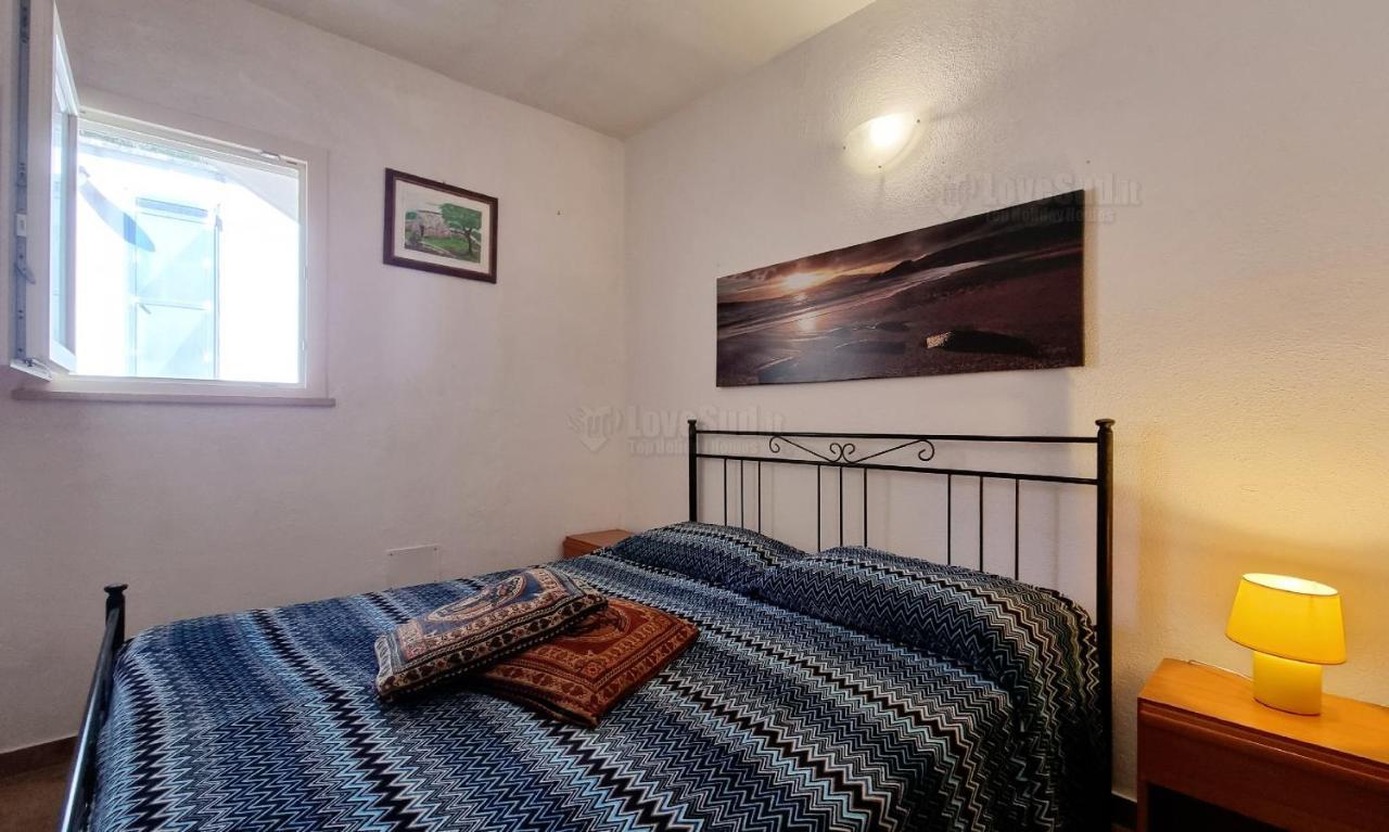 Casa Funnuvojere By Lovesud Corsano  Luaran gambar