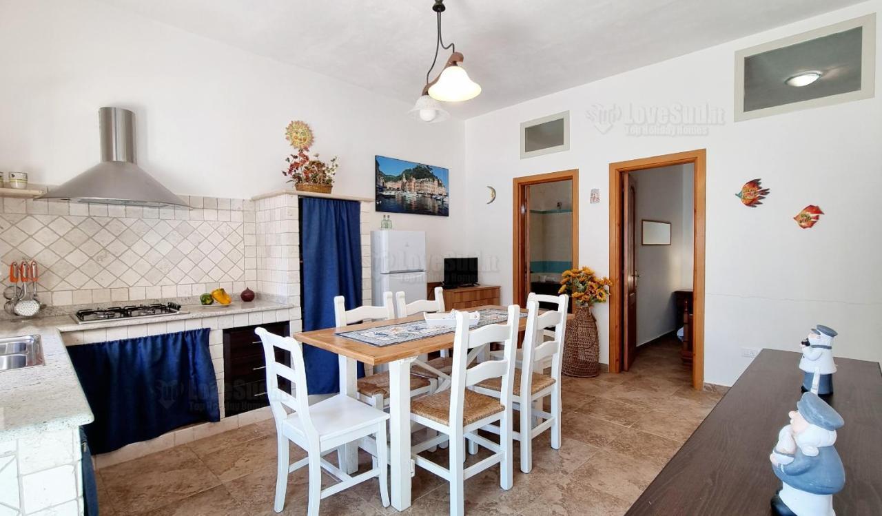 Casa Funnuvojere By Lovesud Corsano  Luaran gambar