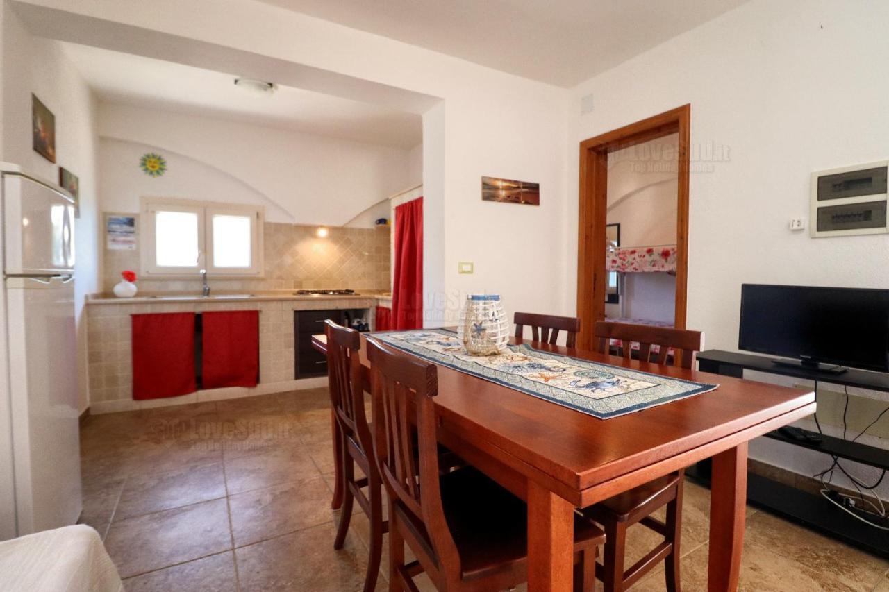 Casa Funnuvojere By Lovesud Corsano  Luaran gambar